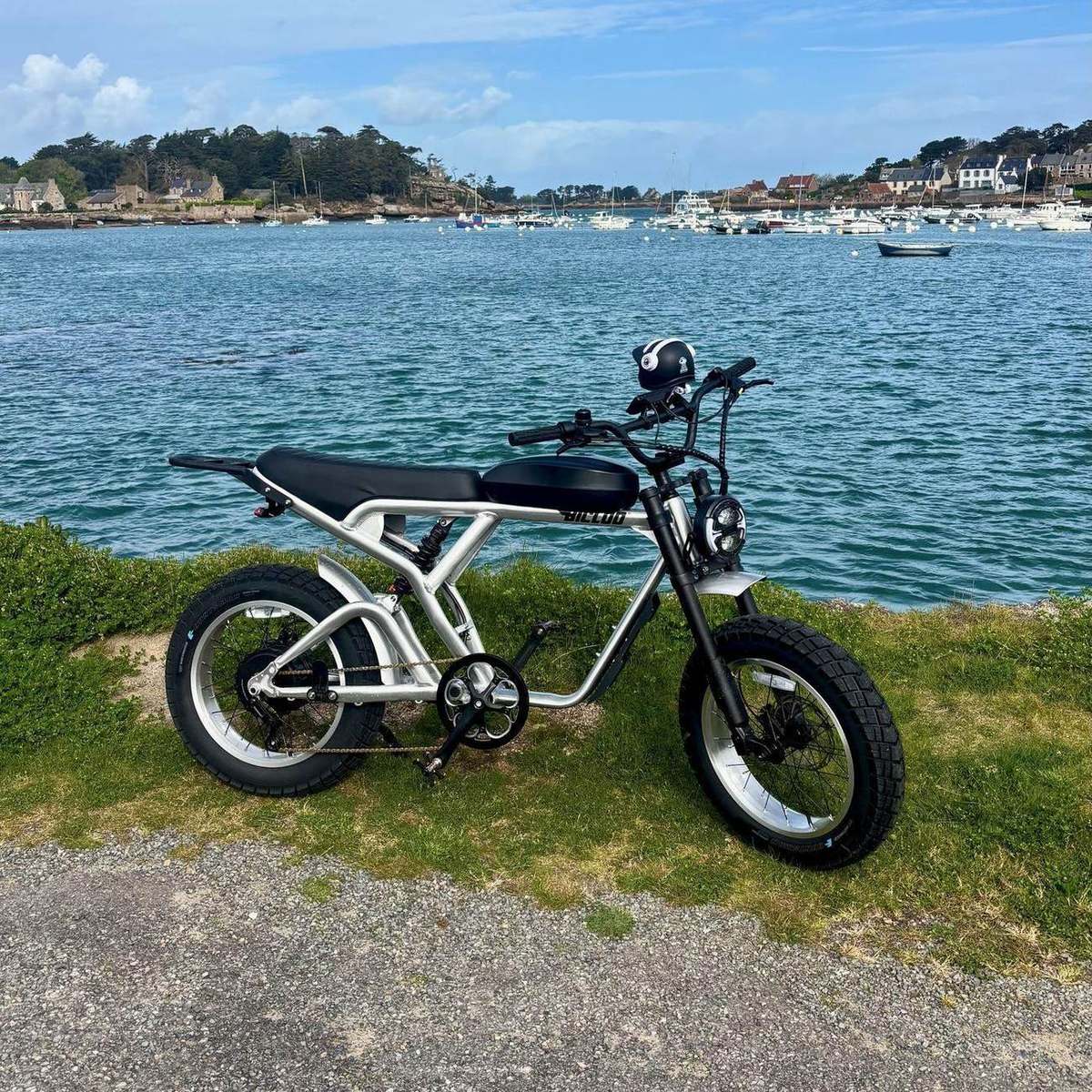 MODEL B52 : le fat bike électrique ultra premium 750W