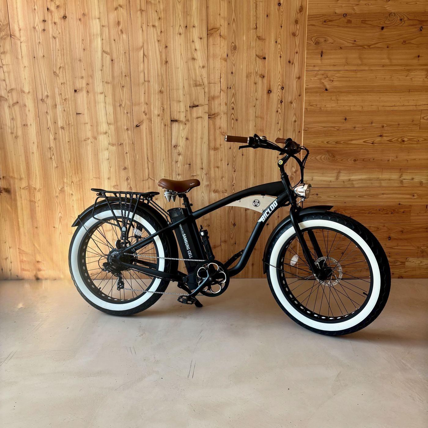 L'ORIGINAL® coloris Noir pneus flancs blancs — option exclusive fat bike BOUBOU BICLOO®